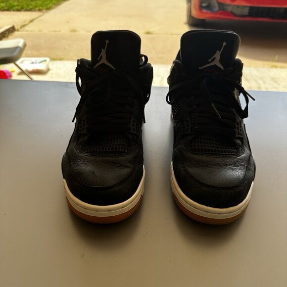 2018 Nike Air Jordan Retro 4 SE Black Laser Gum CL1184-011 Size 11 CLEAN🔥 - Picture 3 of 8